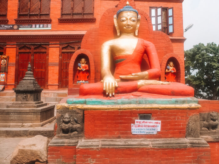 Boeddha in Kathmandu Nepal Portfolio YourTravelReporter.nl